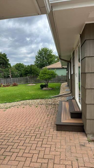 Beautiful Luxury Home Freshly Renovated With Big Yard, Seating & Grill Pad Cottage Grove Eksteriør billede